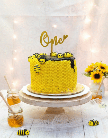 Buzzin’ Sweetness Cake